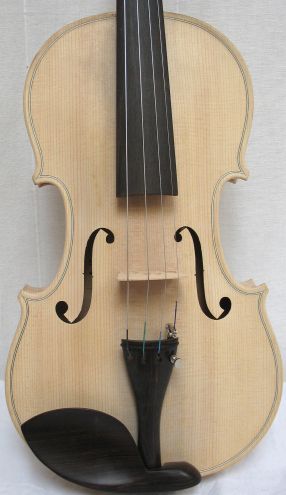 Ongelakte viool